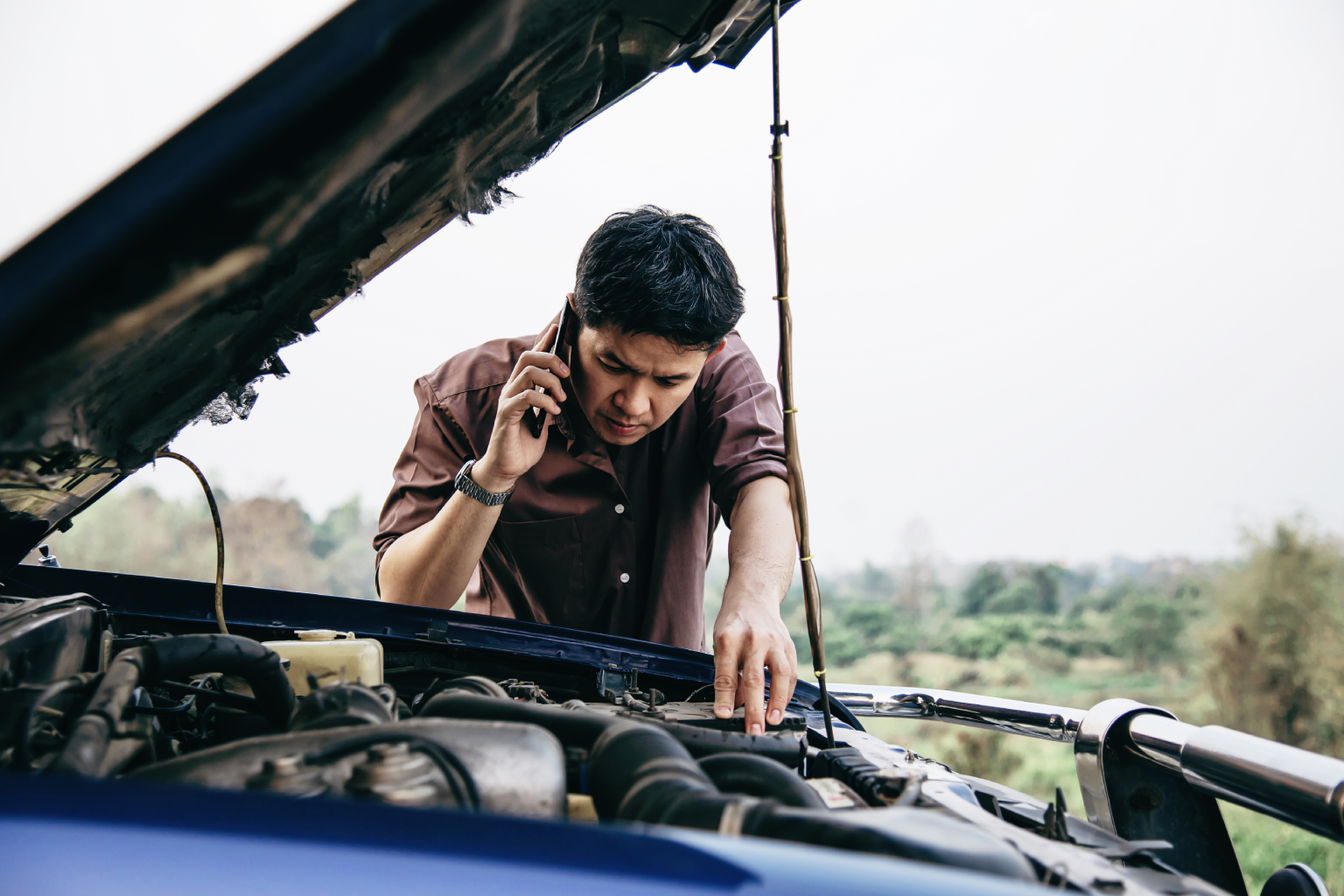 Top Signs Your Car Transmission Needs Immediate Repair Before It Fails Completely